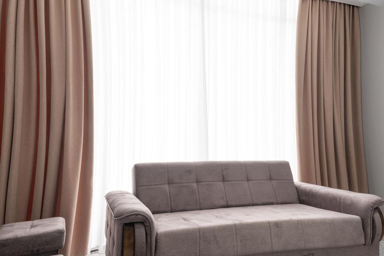 Mir Luxe Plaza Hotell Tasjkent Eksteriør bilde