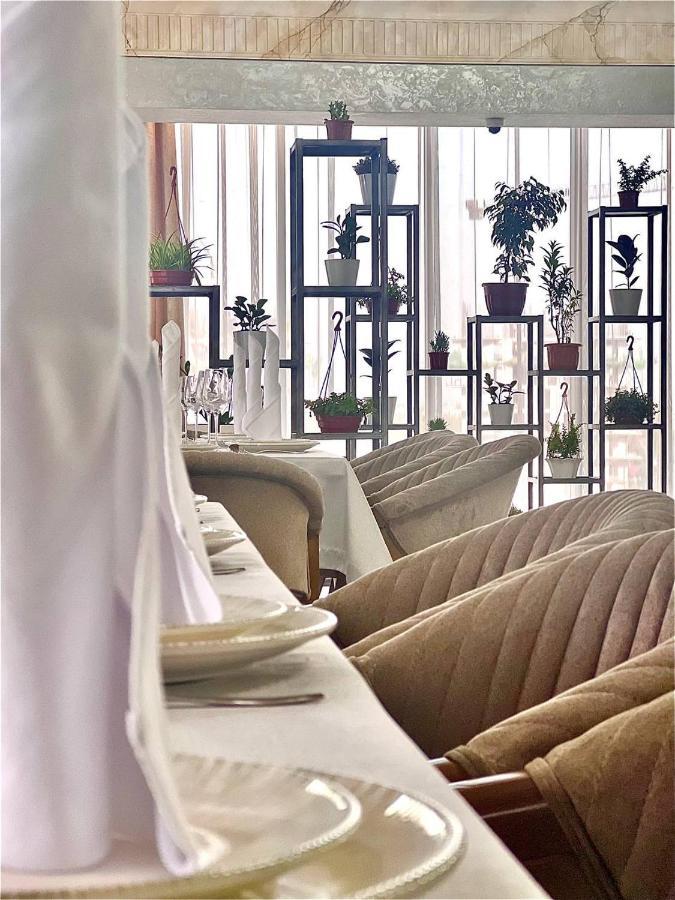 Mir Luxe Plaza Hotell Tasjkent Eksteriør bilde