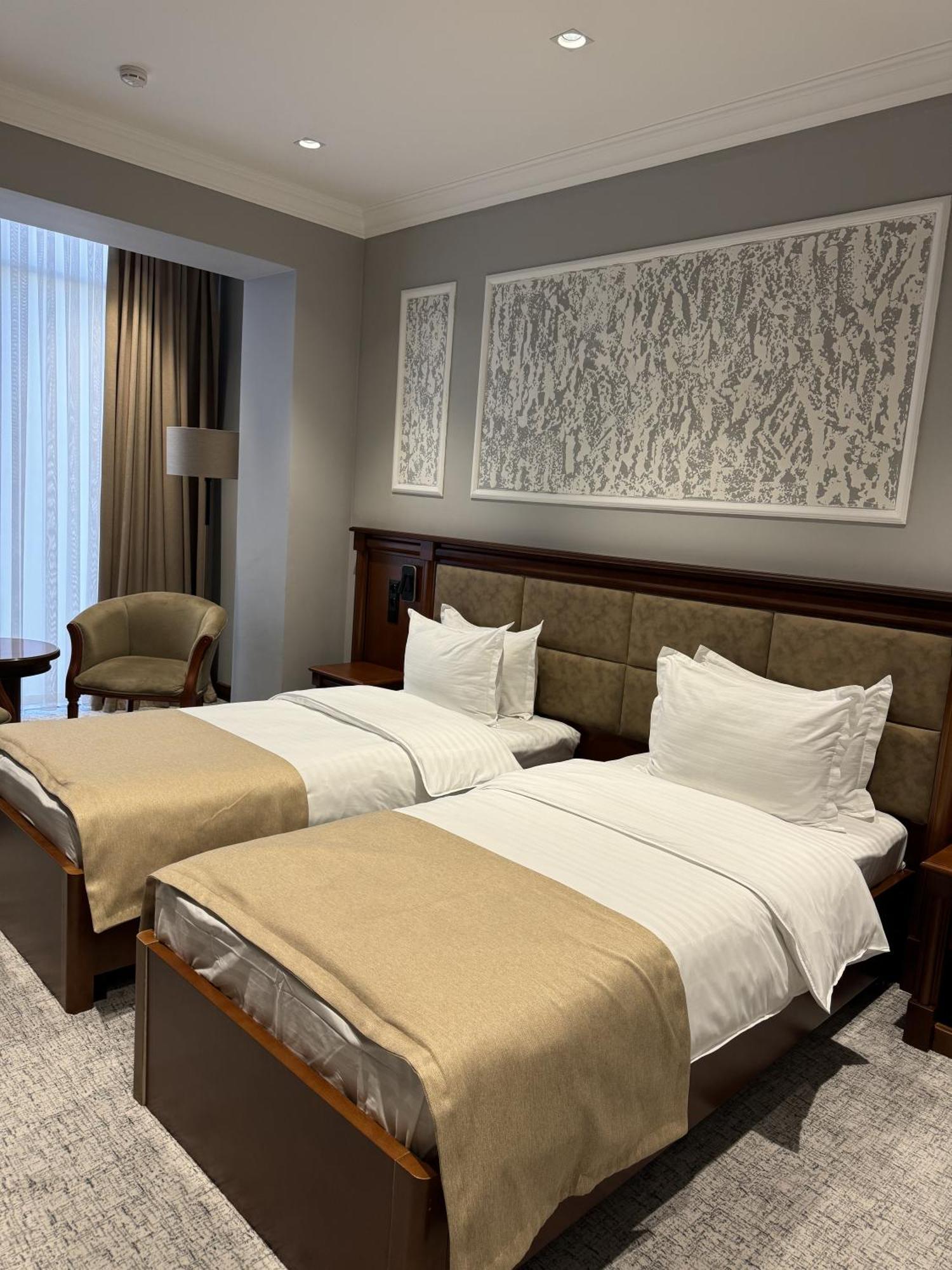 Mir Luxe Plaza Hotell Tasjkent Eksteriør bilde